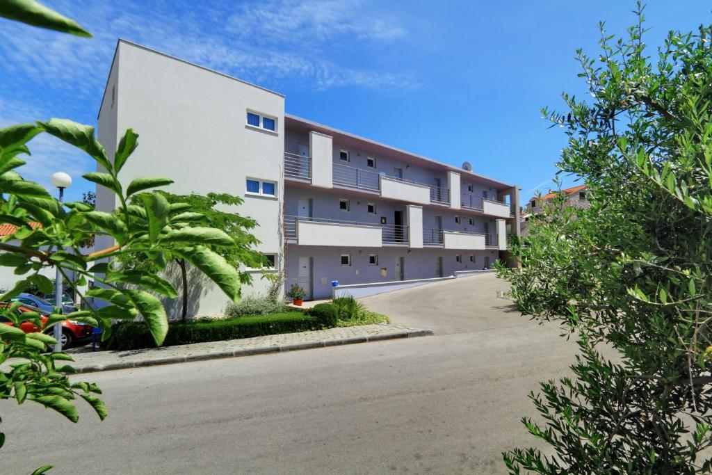 Apartments Marija Постіра Екстер'єр фото