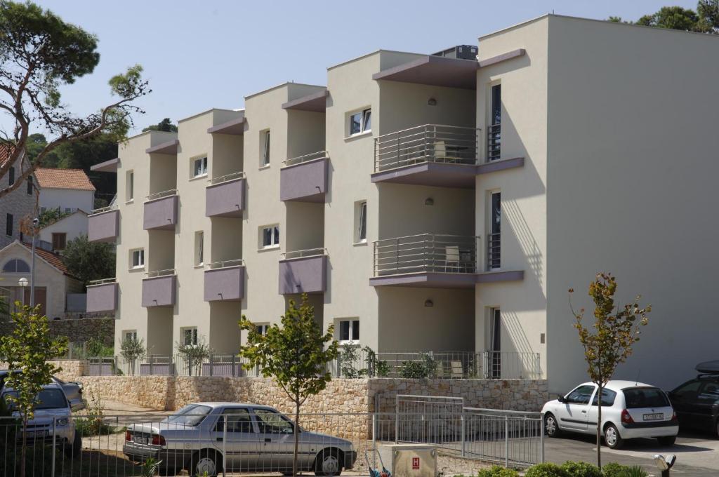 Apartments Marija Постіра Екстер'єр фото