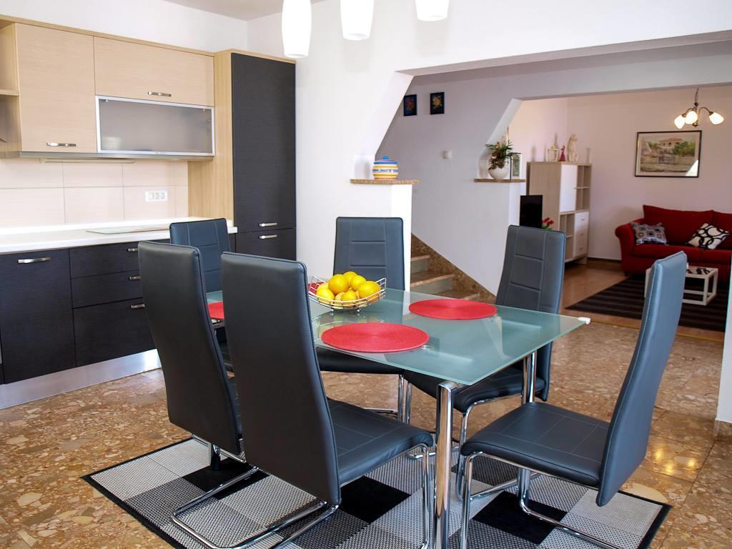 Apartments Marija Постіра Екстер'єр фото